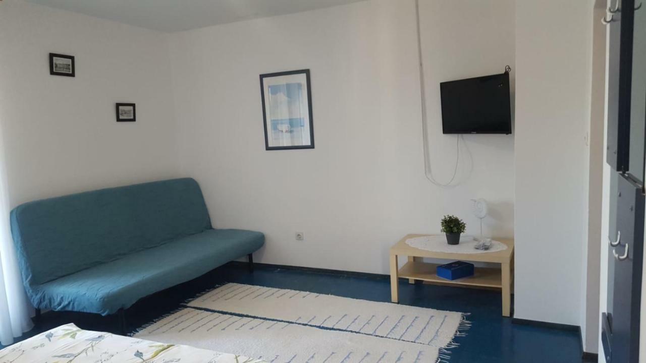 Apartmani Laura Trogir Buitenkant foto